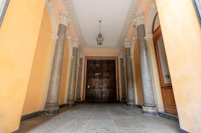 [Centro-Via Garibaldi] Elegante Mansarda con A/C