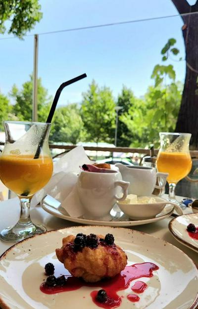Amorino Tirana B&B