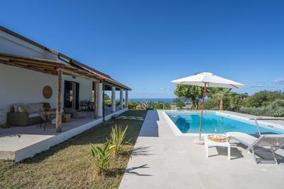Villa Serenità - with private pool and ocean view