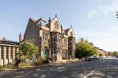 Host & Stay - Chatsworth Townhouse II