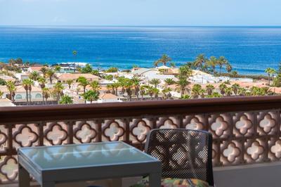 Cozy apartment with ocean view - complete renovation June 2024