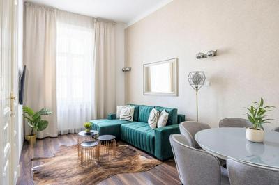 Luxurious Central Elizabeth Grand Suite w' Sauna