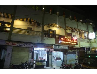 Hotel Santushti Maharaja, Shajapur