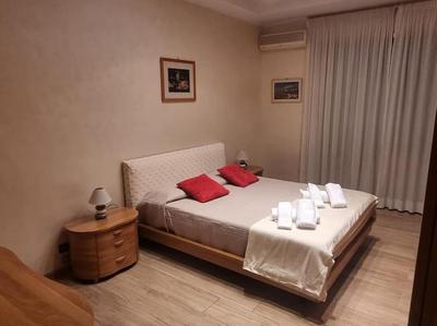Grazy's House