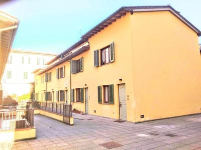 House Nubia, townhouse with private parking lot included