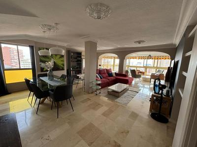 Duplex Idéal Vue Mer & Montagnes, à 5 min à Pied de la Plage