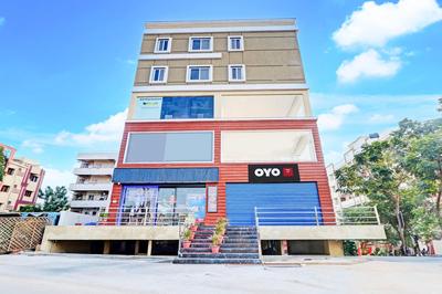 Hotel O RB @ KOMPALLY