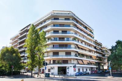 Comfortable Apartment in Athens Downtown