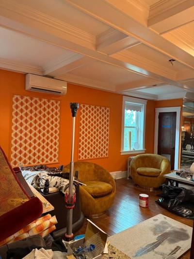 Chateau Connellsville That 70s Suite