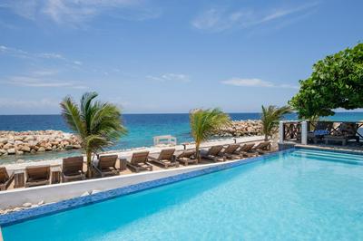 Art Hotel Curacao - Luxury Adults Only