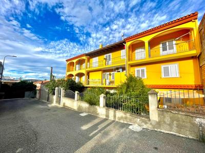 Sunrise Apartments
