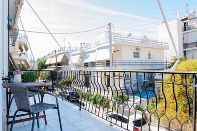 Cozy Greek Apartment