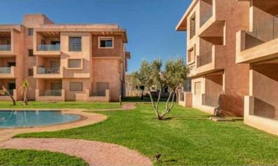Un élégant appartement à louer à Marrakech avec deux piscines et une situation en centre ville