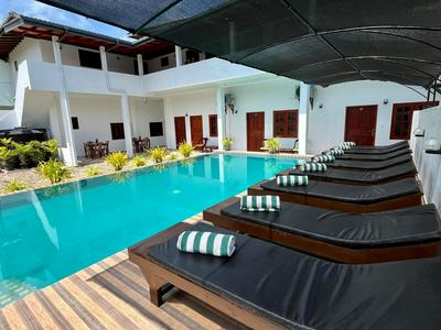 Sundowners Guesthouse