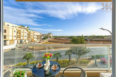 Stunning 3BR home with balcony & beautiful scenery by 360 Estates