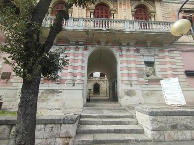 Dimora oltre l'arco