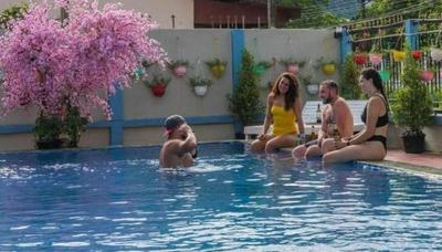 Sunrise East vangvieng Hotel