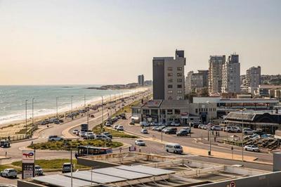 Beachfront Blouberg Oasis