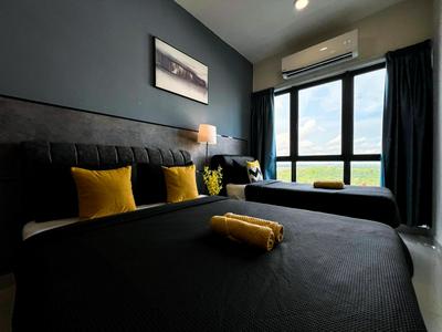 Transit and rest in Centre of Sepang - 24hrs Taxi, Restaurant