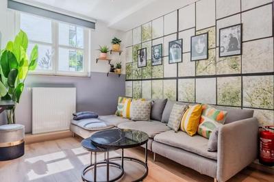 Central Iconic Berlin Characters Apartment