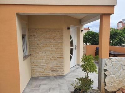 Schönes Apartment In Banjole Mit Terrasse