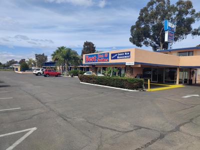 Best Inn & Suites