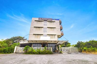 FabHotel Avasa Grand