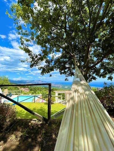 Villa panoramica sull'Etna con piscina vista mare