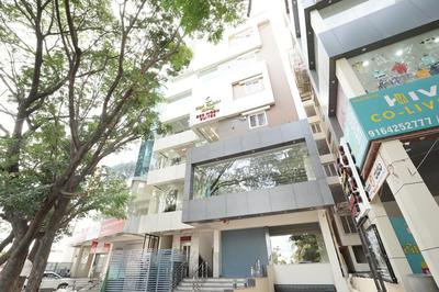 FabHotel Redmoon Suites - Nr Marathahalli Bridge