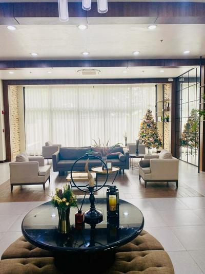 brenthillcondominiu201