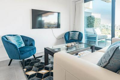 Oasis510 - 3BR apartment with stunning views