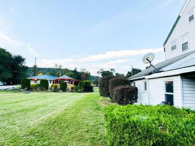 Countryside Home with Rustic Feel in heart of Corning
