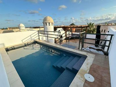 Atico duplex con piscina privada, solárium y barbacoa