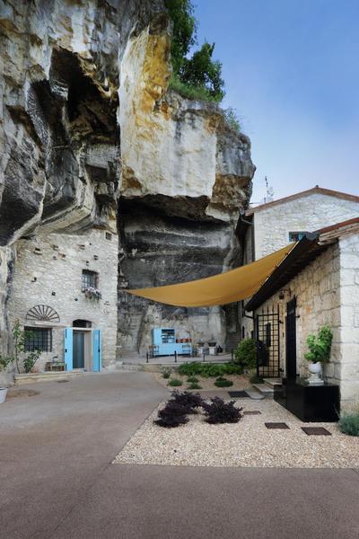 Chez Les Grottes