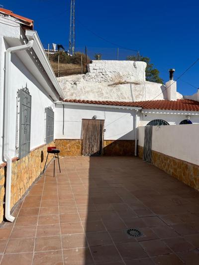 Casa Cueva la estación