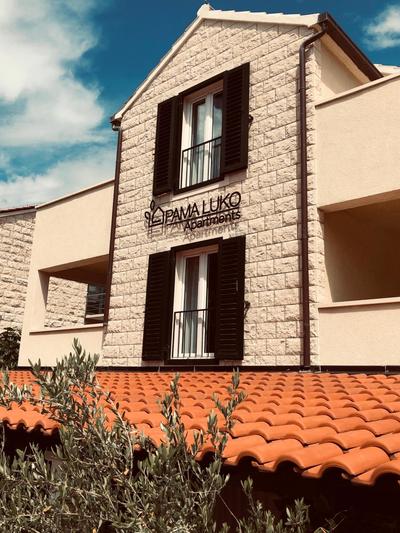 PAMA LUKO Apartment 100m from Beach, Tennis court & Gym, FREE Parking