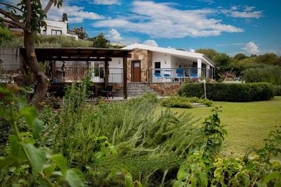 Villa with Pool, Garden and Sea View