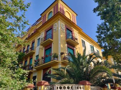 royale house
