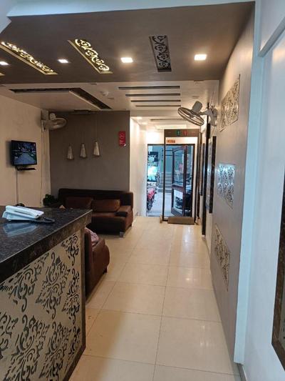 Hotel Elegant International