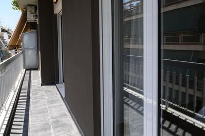 2BR Apartment next to the Metro station