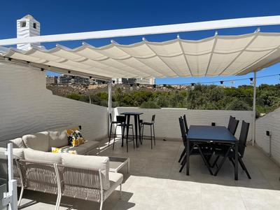 Townhouse med takterrass i Costa Hispania