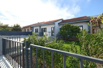 Villa Meri near Pula for 6 people with heated pool & only 500 m from beach