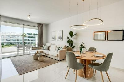 Ultimate Rentals - Casa Bel Air - Cozy 2BR Apartment With Terrace, Close To The Beach