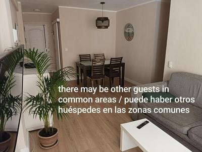 Habitaciones en Apartamento compartido DELICIAS ROOM Cerca del Mar, Aeropuerto, Ave y Metro