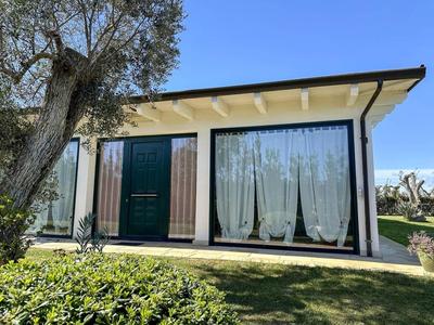 Faraschita Holiday House