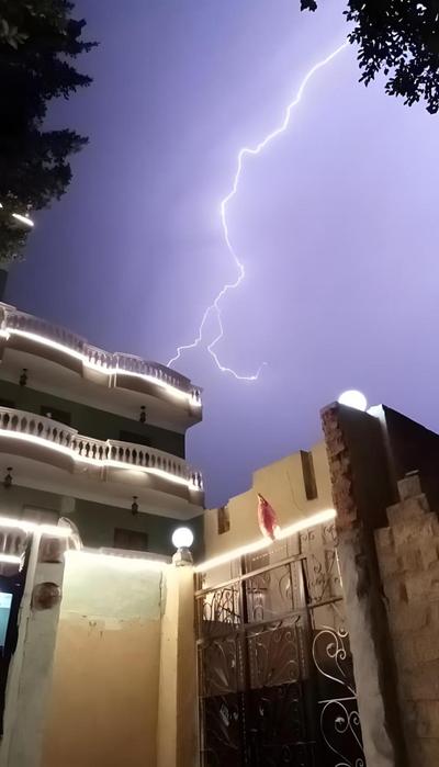 desert pyramids view inn