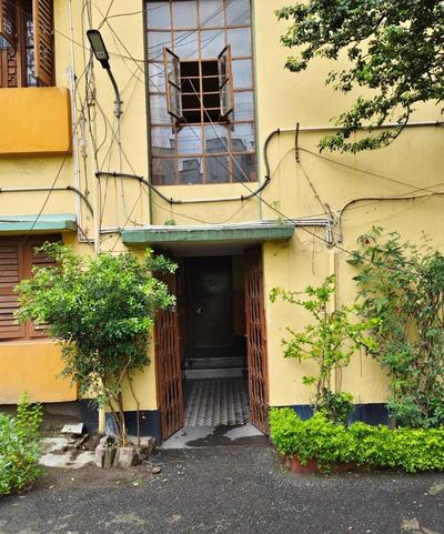 Home away from Home in city with Garden View