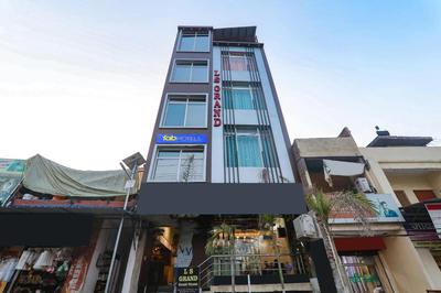 FabHotel LS Grand - Nr Banaras Railway Station