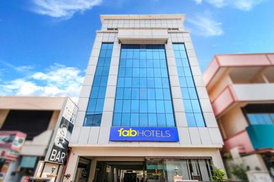 FabHotel Prime Royal Castle - Nr Coimbatore North Railway Station