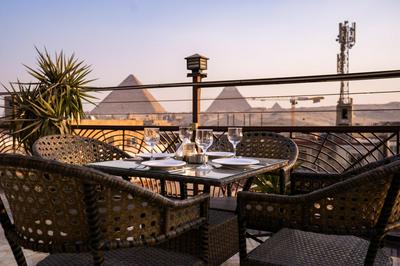 Pyramids Gem Plaza Boutique Hotel & Restaurant